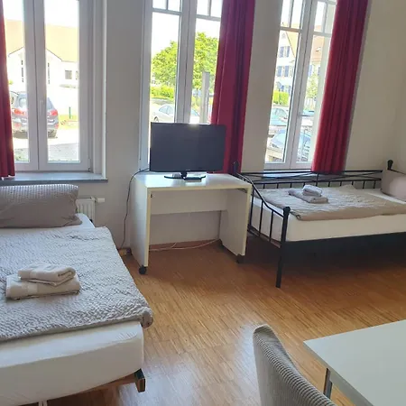 Apartmenthouse *